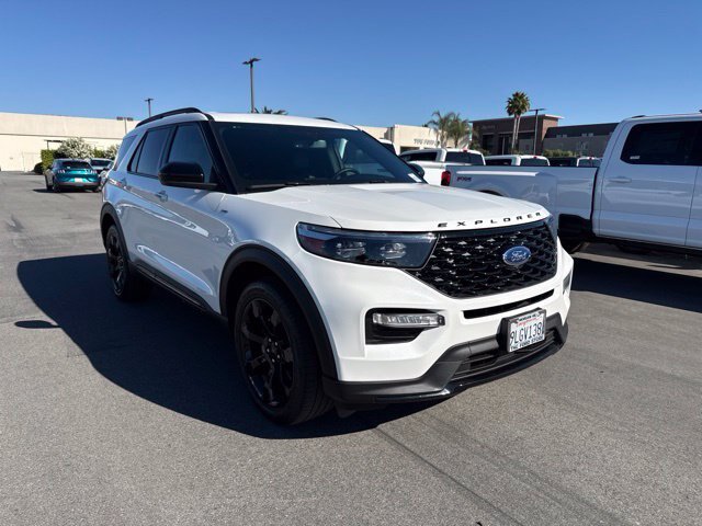 Certified 2023 Ford Explorer ST-Line w/ Class IV Trailer Tow Package AWD/4WD image 4