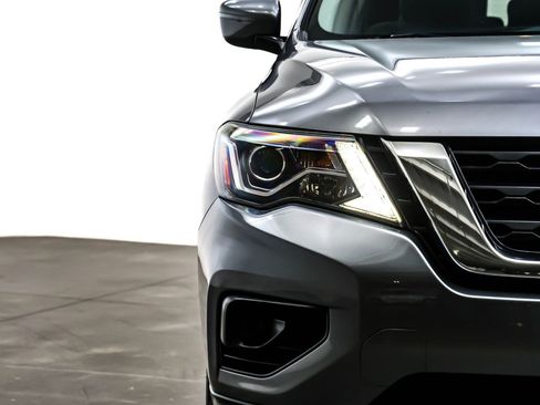 Used 2020 Nissan Pathfinder S image 14