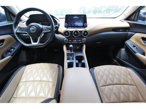 Used 2023 Nissan Sentra SV w/ SV Premium Package FWD image 10