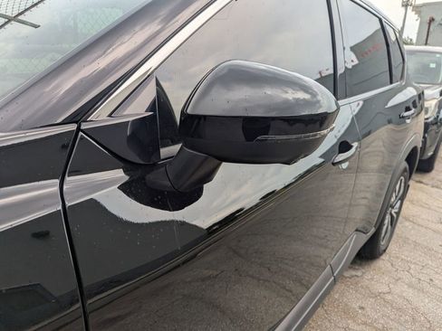 Used 2021 Nissan Rogue SV FWD image 6