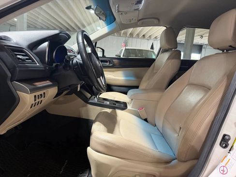 Used 2015 Subaru Outback 2.5i Limited AWD/4WD image 9