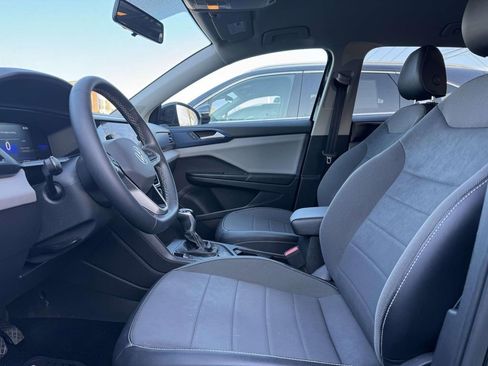 Used 2022 Volkswagen Taos SE image 14