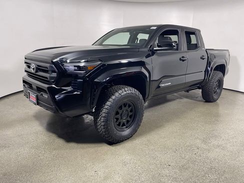 New 2025 Toyota Tacoma SR5 image 7