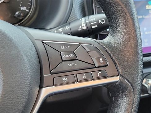Used 2023 Nissan Kicks SV image 14