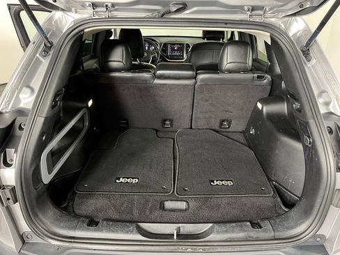 Used 2016 Jeep Cherokee Limited image 21