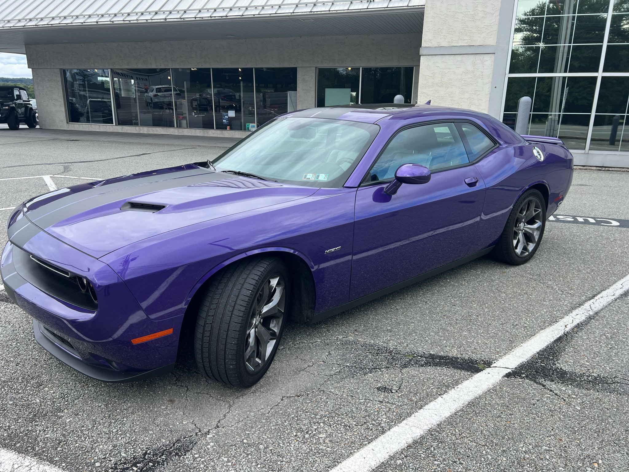 Used 2016 Dodge Challenger R/T Plus RWD image 2