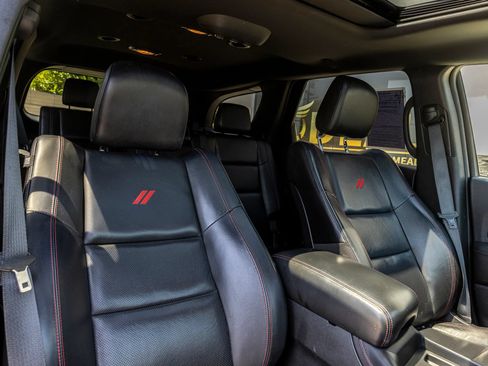 Used 2024 Dodge Durango GT RWD image 33