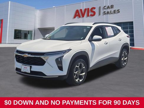 Used 2025 Chevrolet Trax LT w/ LT Convenience Package FWD image 1