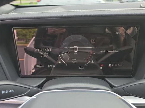 New 2026 GMC Terrain Elevation w/ Elevation Premium Package AWD/4WD image 11