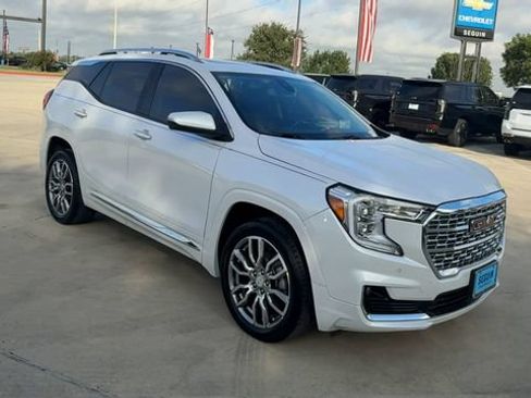 Used 2022 GMC Terrain Denali w/ LPO, Floor Liner Package AWD/4WD image 2