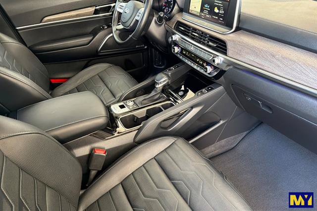 Used 2020 Kia Telluride SX w/ SX Prestige Package AWD/4WD image 19