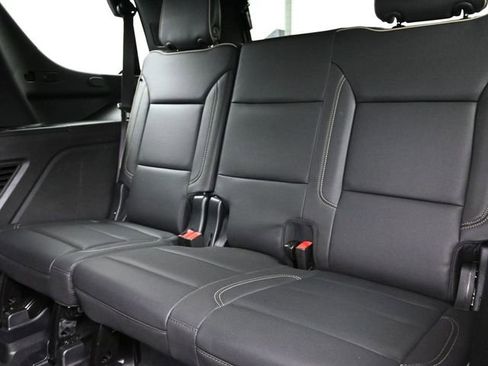 Used 2023 Chevrolet Tahoe Premier w/ Advanced Technology Package AWD/4WD image 31