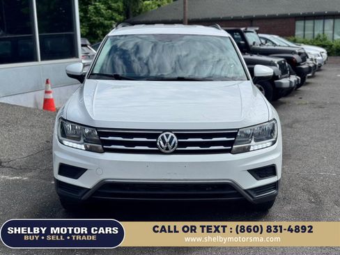 Used 2018 Volkswagen Tiguan SE AWD/4WD image 2