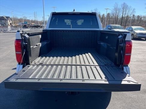 New 2025 Toyota Tacoma SR5 image 28