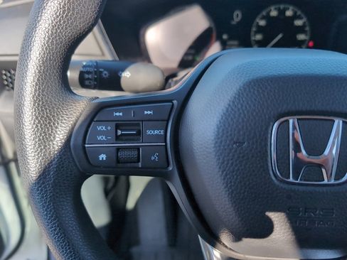 Used 2023 Honda CR-V LX image 19