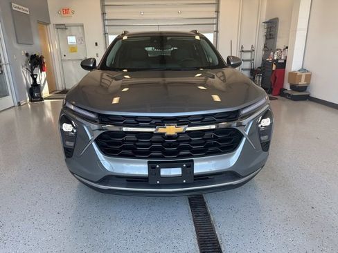 New 2026 Chevrolet Trax LT w/ Driver Confidence Package image 5