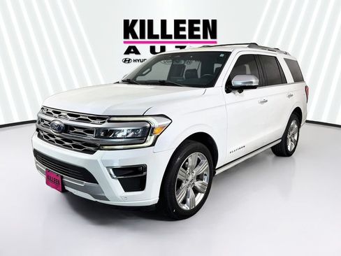 Used 2023 Ford Expedition Platinum RWD image 3