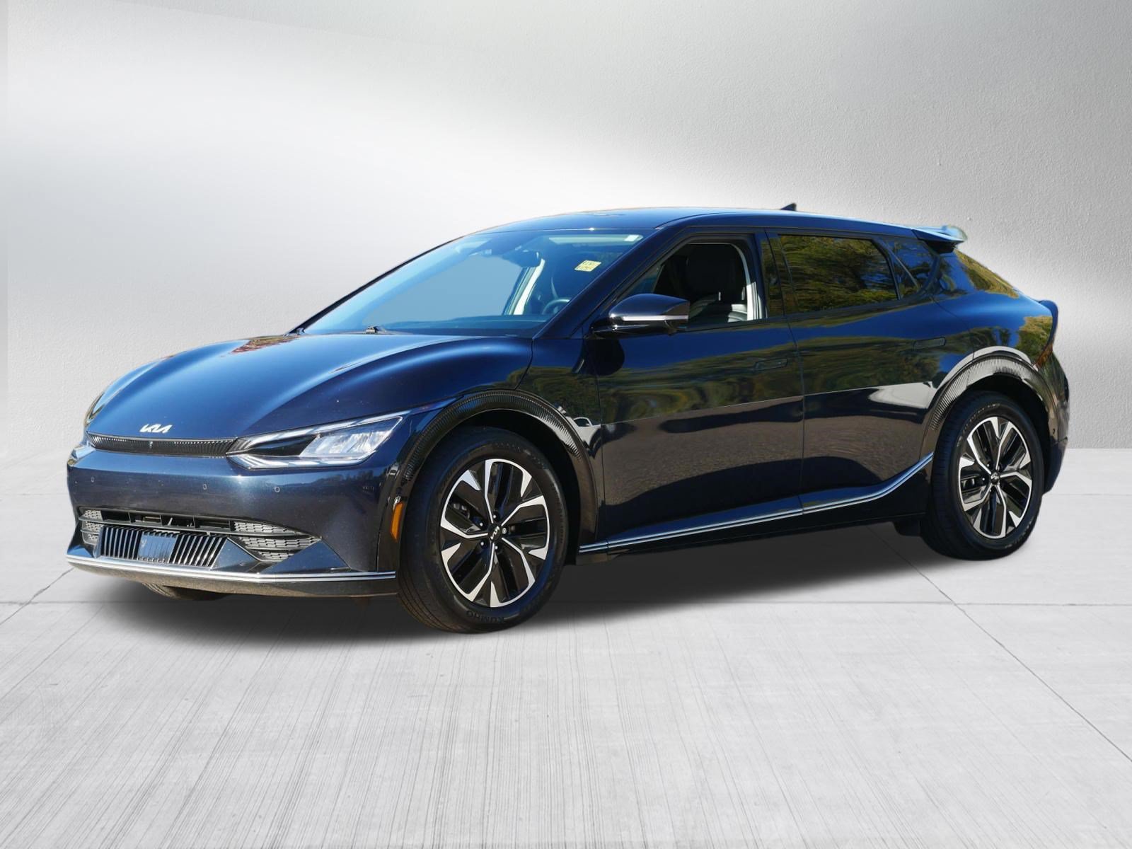 Certified 2023 Kia EV6 Wind w/ Wind Technology Package AWD/4WD image 3