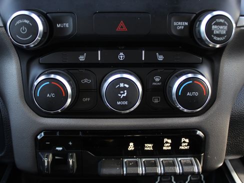 Used 2020 RAM 1500 Big Horn image 32