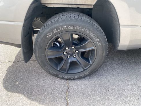 Used 2021 RAM 1500 Big Horn RWD image 5