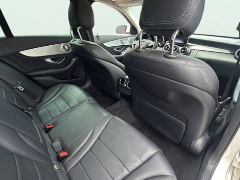 Used 2015 Mercedes-Benz C 300 Sedan image 21
