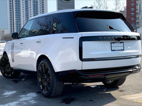 New 2026 Land Rover Range Rover SE image 12