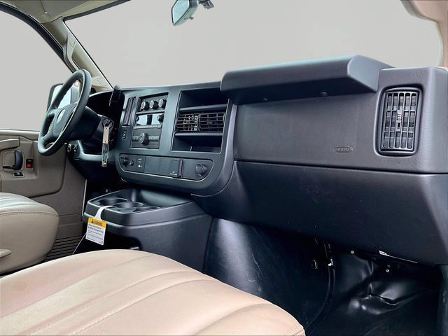 New 2026 Chevrolet Express 2500 RWD image 8