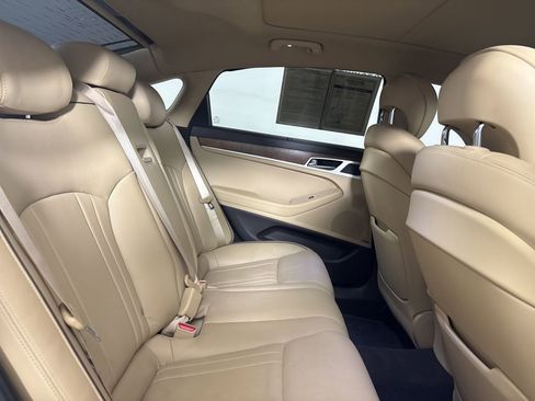 Used 2017 Genesis G80 3.8 w/ Option Group 03 image 29