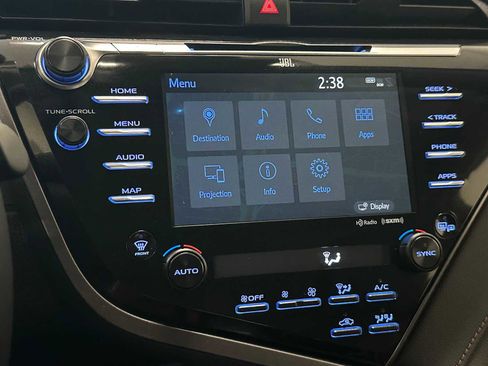 Used 2020 Toyota Camry XLE w/ Driver Assist Package image 14