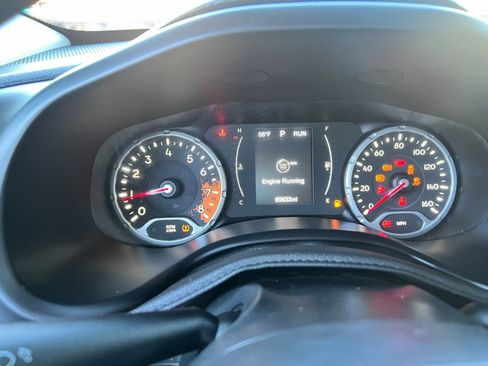 Used 2016 Jeep Renegade Latitude w/ Popular Equipment Group image 26