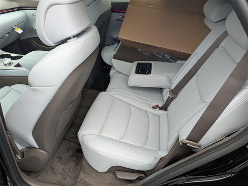 New 2026 Genesis GV70 2.5T Advanced image 12