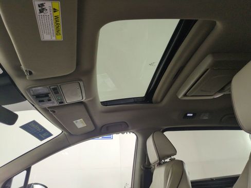 Certified 2024 Honda Odyssey Elite image 24