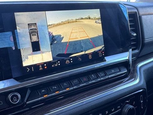 Used 2024 Chevrolet Silverado 1500 LT Trail Boss w/ LT Trail Boss Premium Package image 9