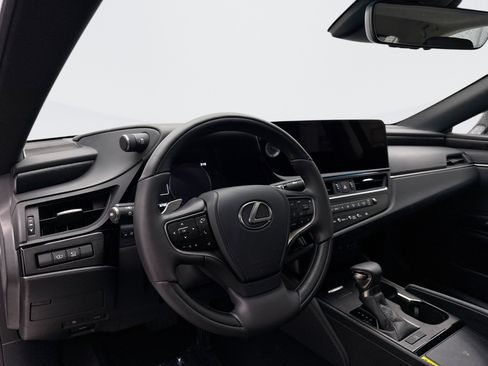Used 2024 Lexus ES 350 w/ Luxury Package image 10