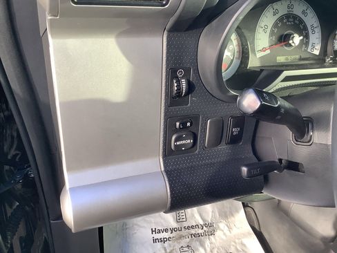 Used 2013 Toyota FJ Cruiser 4WD image 15