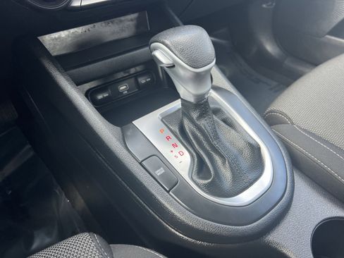 Used 2023 Kia Forte LXS image 20