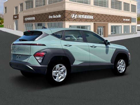 New 2026 Hyundai Kona SE image 8