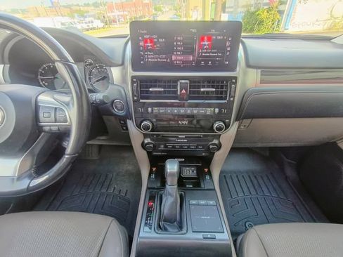 Used 2022 Lexus GX 460 Premium w/ Premium Package AWD/4WD image 34
