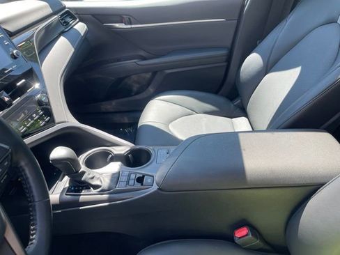 Used 2022 Toyota Camry XSE w/ Navigation Upgrade Package FWD image 28