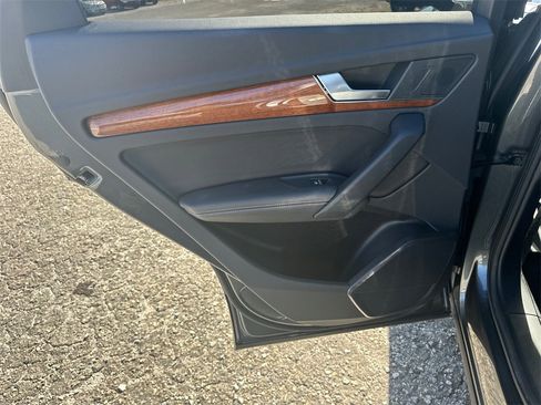 Used 2022 Audi Q5 2.0T Premium Plus image 22