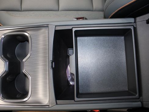 New 2026 GMC Acadia AT4 image 33