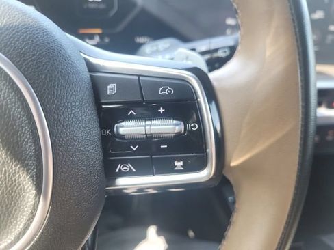 Certified 2025 Kia Sorento SX Prestige w/ Olive Brown Leather Package AWD/4WD image 41