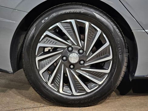 Used 2022 Hyundai Sonata Limited FWD image 17