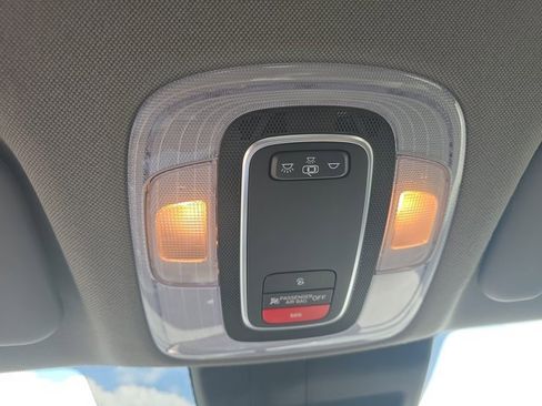 Used 2022 Hyundai Elantra SEL w/ Convenience Package image 26