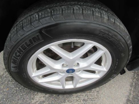 Used 2022 Ford Edge SEL w/ Convenience Package image 12