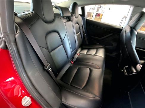 Used 2018 Tesla Model 3 Long Range RWD image 15