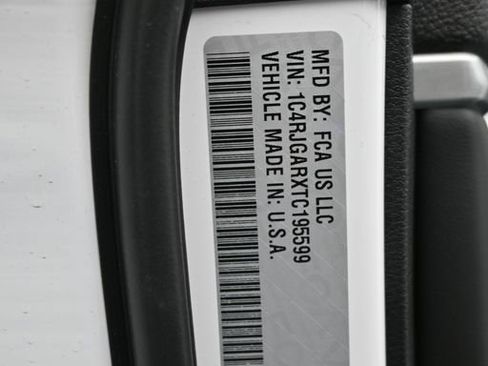 New 2026 Jeep Grand Cherokee Altitude image 22