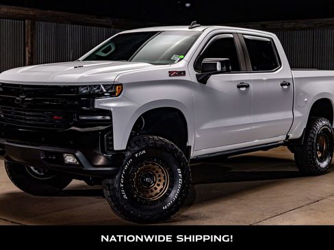 Used 2021 Chevrolet Silverado 1500 LT Trail Boss w/ Convenience Package II image 4