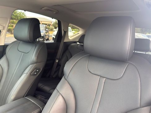 Used 2025 Genesis GV80 2.5T Advanced AWD/4WD image 14