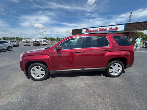 Used 2012 GMC Terrain SLT FWD image 2